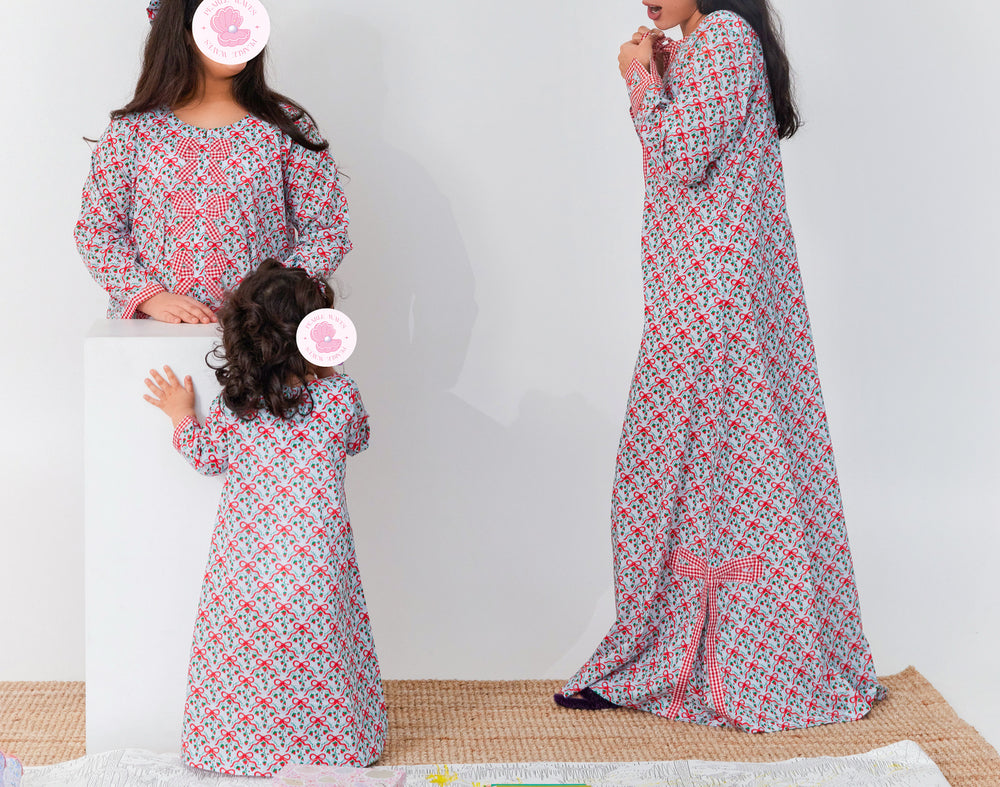 strawberry picnic mini